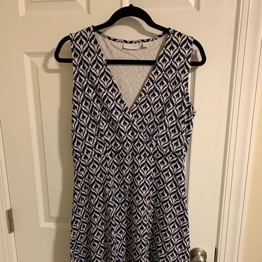 New York and company blue print dress with pockets